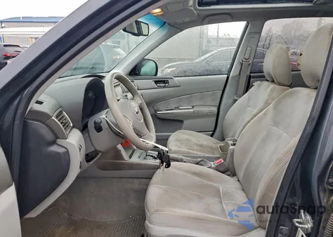 2010 Subaru Forester 2.5X Premium z USA, uszkodzony, nr VIN JF2SH6CCXAH757955